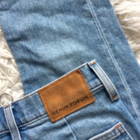 Aritzia Denim Forum The Just Peachy Straight Jeans - Picture 9 of 11